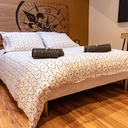 Apartment Magnifique Place Nationale *
